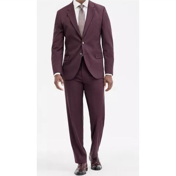 Nautica Modern Fit Active Stretch Suit In Burgundy Size 44S Waist 38